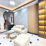 Phú thượng - 30m 5t mt3.9m - ngõ trước nhà rộng - 20m ra ô tô - chủ nhà rất thiện trí bán