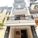 Phân lô kim đồng- 60m- 5 tầng- mt 5m- ngõ ô tô vào nhà- đẳng cấp-thang máy- nhà mới đẹp xịn xò