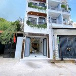 Giá rẻ. bán gấp góc 2 mt vị trí cực đẹp nguyễn văn công chỉ 8,5 tỷ, 4x15, 5t tiện ở và kd rất tốt.