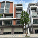 Xẻ khe 3 mặt thoáng ánh dương 12 - vinhomes ocean park 3