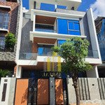 Cho thuê nhà sàn trống khu saigon mystery - bát nàn hầm 3 lầu thang máy giá 90 triệu
