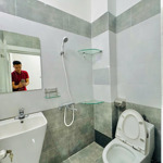 Chỉ 5,x tỷ có nhà phan đăng lưu phú nhuận 3 tầng vuông vức nở hậu. lh 0937.045.789