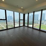 Cần bán căn hộ 4 phòng ngủ 170m2 - view quận 1 và cầu bason - giá tốt thị trường