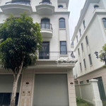 Bán lỗ căn xẻ khe 98m2 cọ xanh - vinhomes ocean park 2