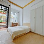 Studio ban công, cửa sổ có đủ nội thất, máy giặt riêng. đường c1 tân bình