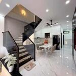 Nhà siêu đẹp,mặt tiền kinh doanh buôn bán,gần cây xăng 75,800tr nhận nhà