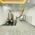 Bán nhà ngõ 266 đội cấn-ba đình, 44m, 5tầng, 6p ngủ, 20m ra ôtô, đẹp ở ngay, full nội thất. 10tỷ5