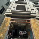 Chính chủ bán nhà phố kim mã ba đình dt:40m mt:3,6m hà 5 tầng thang máy xây mới full nội thất