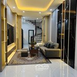 Bán nhà.nguyễn chính -tân mai hoàng-mai 36 m2 x5 tầng giá 7,4 tỷ 50 m ra ôtô