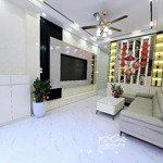 Bán nhà hoàng mai 5 tầng - oto - kinh doanh đỉnh