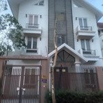 Bán nhà 4 tầng tận 84m vuông 16 tỷ- ngọc hà- ba đình