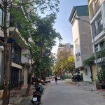 Mảnh đất đẹp - phân lô ô tô vào nhà- liền kề kiến hưng- hà đông -dt: 50m- mặt tiền: 4m- nhỉnh 10 tỷ