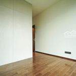 Em chi sang nhượng suất 2 pn d''edge 90 m2 giá 8 tỷ 7 bao rẻ gọi 0909 77 6869