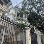 Chính chủ giảm 5 tỷ cần bán gấp căn biệt thự mễ trì 210m2, mt 14m, 4t, giá còn 43 tỷ