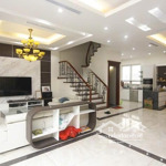 Chính chủ cho thuê bt song lập khu anh đào -vinhomes riverside -đẳng cấp giới tinh hoa hà nội