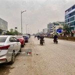 Bán nhà cấp bốn mặt phố kd sở thượng, tam trinh 92m2 - 14 tỷ
