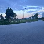 Tôi cần chuyển nhượng lô đất thanh hà gần hồ giá bán nhanh 11.5 tỷ. lh: 0858467992