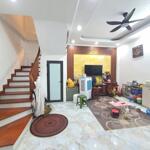 Bán nhà đường kim ngưu, hai bà trưng, 5 tầng nhà đẹp, ô tô đỗ cổng