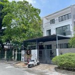 Cho thuê biệt thự liên kế phú mỹ hưng 4 phòng ngủ trang bị nội thất đẹp vào ở ngay giá 56 triệu