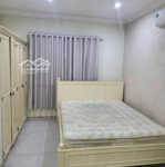 Chung cư khải hoàn, lạc long quân, p5, q11: 95m2, 2p ngủ, nt, 13tr/th