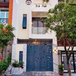 Bán nhà mới xây dựng đường nguyễn huy tự.