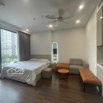 Bán cc vinhomes smart city 2,4 tỷ, 30,4m2, 1pn, 1wc, tại phân khu cc của chủ đầu tư masteri homes