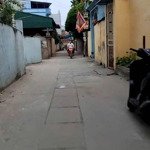 Bán đất đẹp ngay sân bóng đông mỹ. ô tô 7 chỗ ngủ trong đất. giá chỉ hơn 3 tỷ