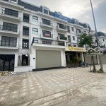 Cho thuê nhà mới kđt xuân phương 110m 5 tầng mặt tiền 7m thông sàn, thang máy, làm mọi mô hình 35tr
