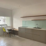 Bán căn hộ hưng phú 70m2, 2 phòng ngủ, thang máy, sổ hồng, mới, tầng 4, lý thái tổ