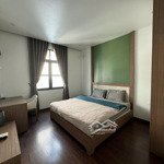 Cho thuê căn hộ 1 phòng ngủ tách bếp full nội thất có ban công tại vinhomes imperia đi kèm dọn dẹp