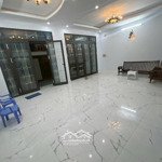 Nhà mặt tiền đối diện trường đại học kinh nguyễn văn linh bình chánh