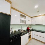 Chính chủ bán căn hộ 111m2 sổ đỏ, full nội thất, giá tốt nhất dự án.