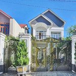 Cho thuê biệt thự 5phòng ngủ phú mỹ, tp tdm bình dương
- gần ủy ban phú mỹ và chợ phú mỹ
