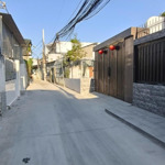Bán nhà hẻm ôtô 85 hương lộ ngọc hiệp gần cầu hộ ngang 8,2m, 208,2m có sân vườn rộng rãi hướng nam