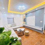 Bán nhà tập thể quỳnh mai, q. hbt, 3pn, 80m2 giá chỉ 3.29tỷ