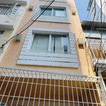 Khách đang cần bán nhà thiết kế căn hộ cho thuê khu phố tây, hẽm nguyễn thiện thuật gần biển