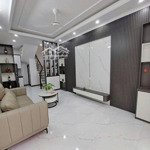 Bán nhà đường kim giang 35m x 4t, ngõ thông , nội thất nk, nhỉnh 6 tỷ