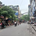 Bán đất mặt phố đê la thành to bên số chẵn dt 74 m2, mặt tiền 4,5 m lô góc 2 mặt thoáng giá 36,8 tỷ