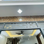 Chính chủ cần bán nhà 235 phố yên hòa dt 35 m2 x 5 t mt 4 m mới tinh vào ở luôn 7,6 tỷ