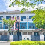 Hàng ngộp bán nhà 3 tầng suncasa central gần tthc tỉnh bình dương có sổ hồng chỉ 2,9 tỷ .