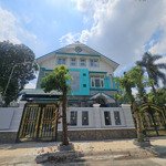 Hạ 2 tỷ! căn biệt thự 2 mặt tiền khu bình lợi ,p.bình hòa, 16x20, 900m2, 3 lầu, sân vườn 27.6 tỷ