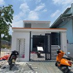 Bán căn nhà mới sát bên 2 trường học lớn khu đô thị mỹ phước 3 bến cát bình dương.lh:0937948545