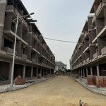 Bán nhà 4 tầng ngay ngã 4 bùi viện giao đường liên phường