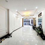 Nhà đẹp hiếm gặp ô tô tránh gần hồ linh đàm, kinh doanh văn phòng tiện ích ngập tràn