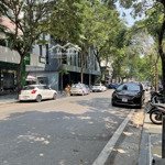 Bán nhà mặt phố hàm long , kinh doanh , 100m, 8m mặt tiền , chỉ 44 tỷ dòng tiền cao , vỉa hè rộng