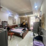 Quận 11 gần lê đại hành dt 44m2 4 tầng sân thượng, hẻm 4m đẹp.