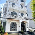 Bán villa siêu đẹp vị trí trung tâm.cách đường chính phù đổng thiên vương 50m . .giá bán : 28 tỷ