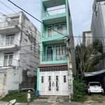 Cho thuê phố 4 tầng, sát đ. liên phường q9 - dt 50m2 - dtsd gần 150m2, giá chỉ 12 triệu / th