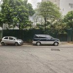 Giảm sốc 5 tỷ đất hiếm - đường 8m vỉa hè 2.5m - kinh doanh - sát công viên hoà bình