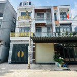 Nhà Phố Kdc Lê Phong 1 Gần Chợ Dĩ An 1 Và Bigc Go Tp Dĩ An